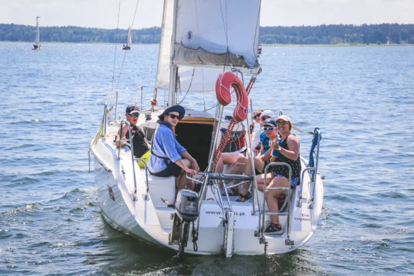 obóz dla młodzieży na Mazurach