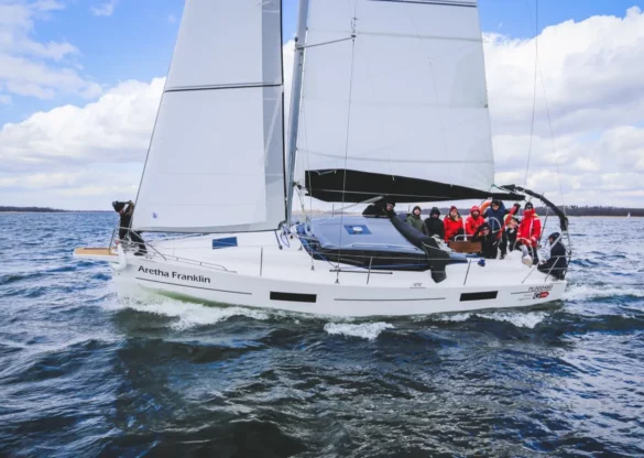 Maxus 34 jacht na Mazurach