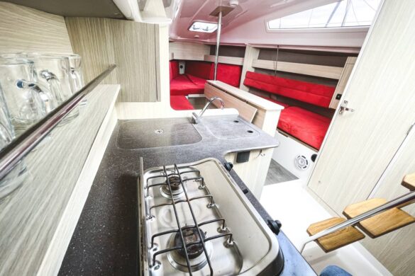 kuchnia na jachcie kambuz