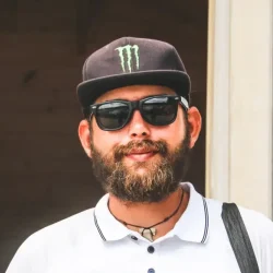 nauczyciel żeglowania skipper mazury